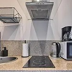 Lola Apartment *