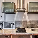 Lola Apartment *